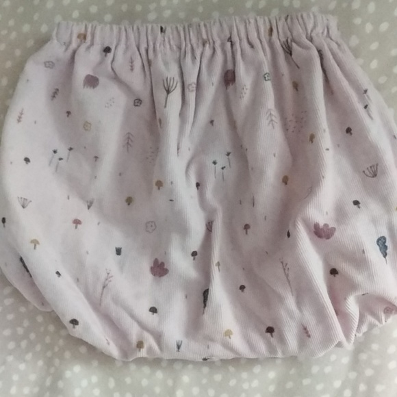 Bloomers - Picture 2 of 3